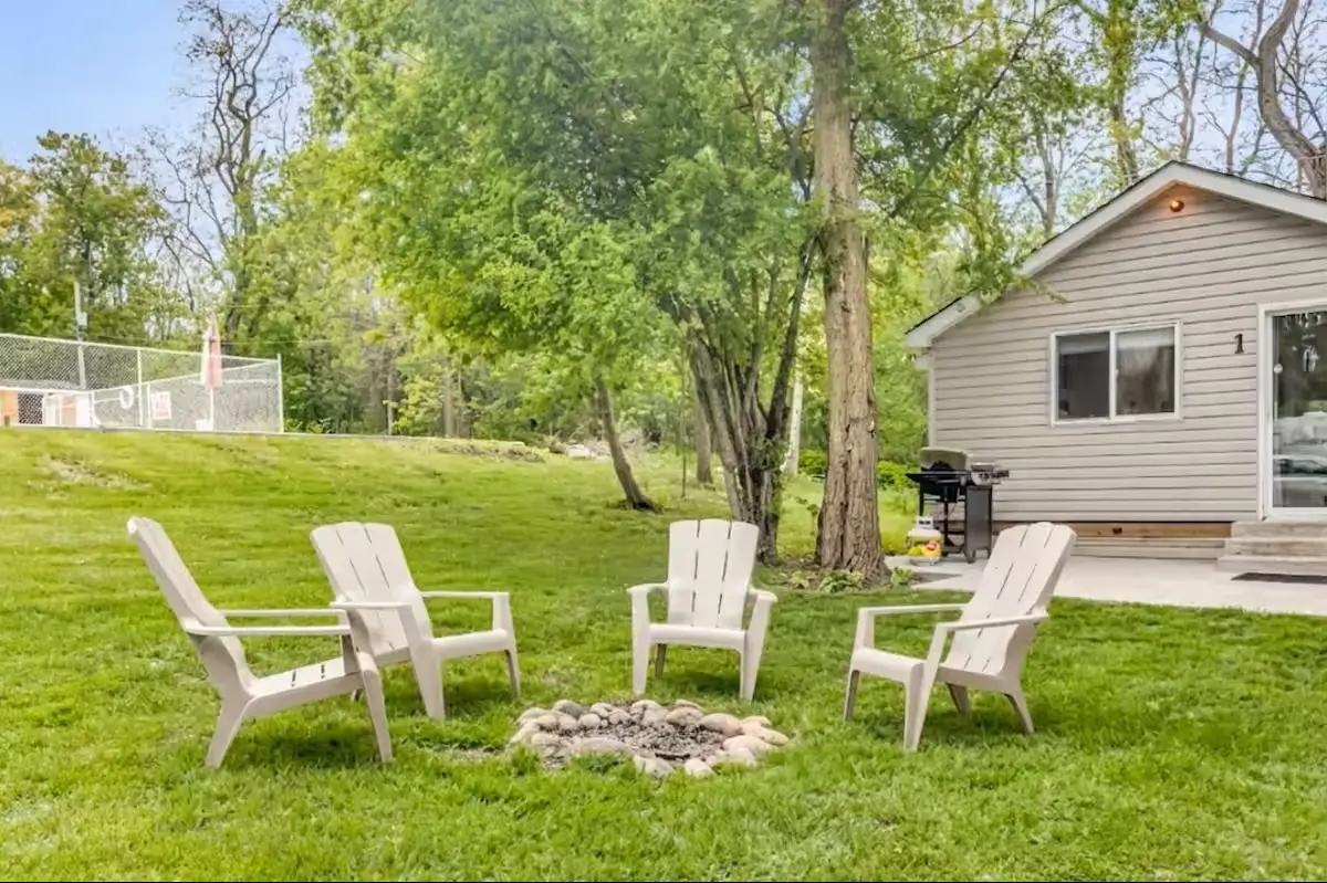 Cottage 1 - Rice Lake Waterfront Cottage Rental at Sunny Shades Resort & Spa, Ontario