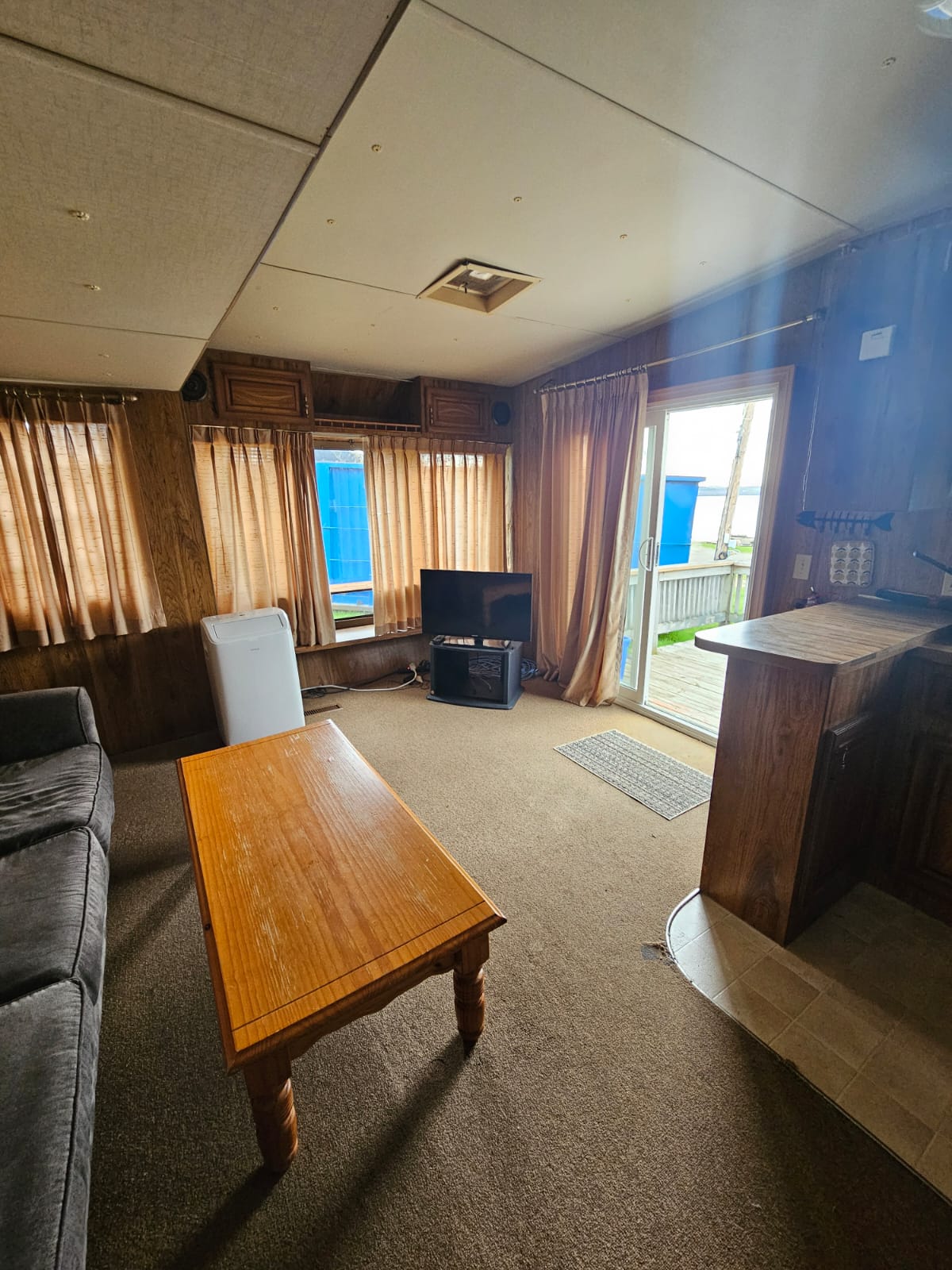 Trailer Cottage 10