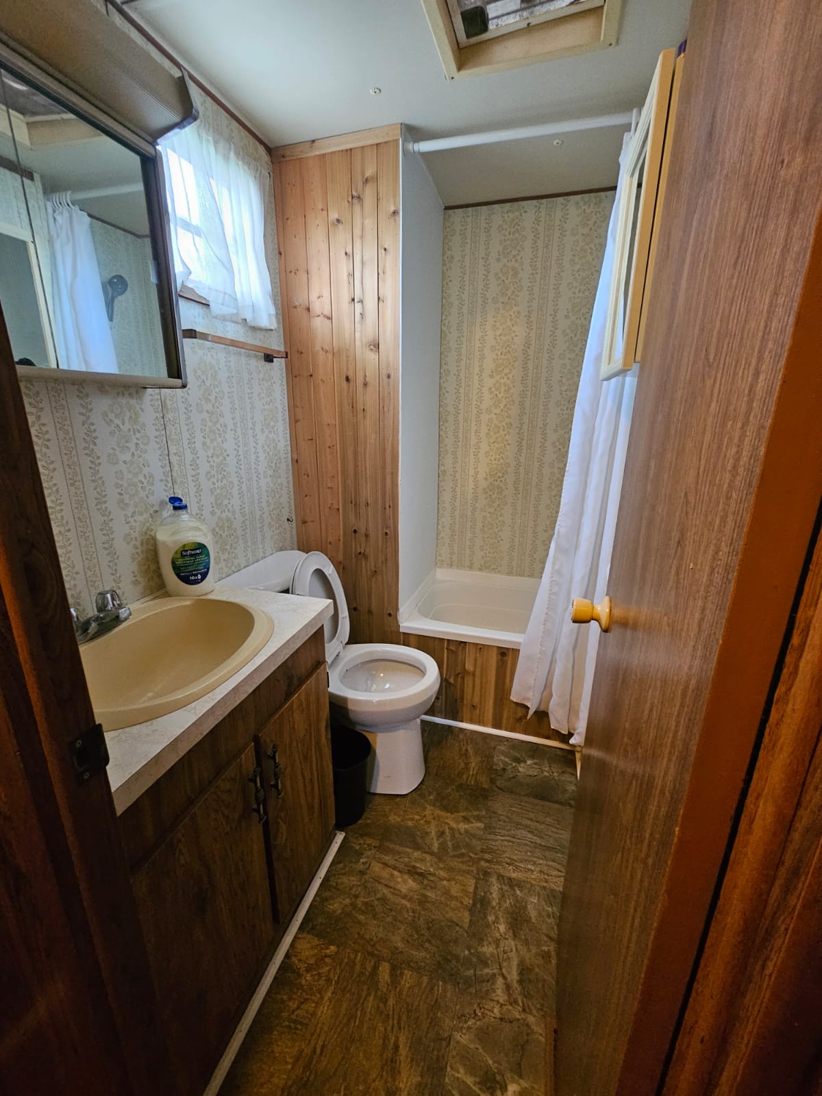 Trailer Cottage 10