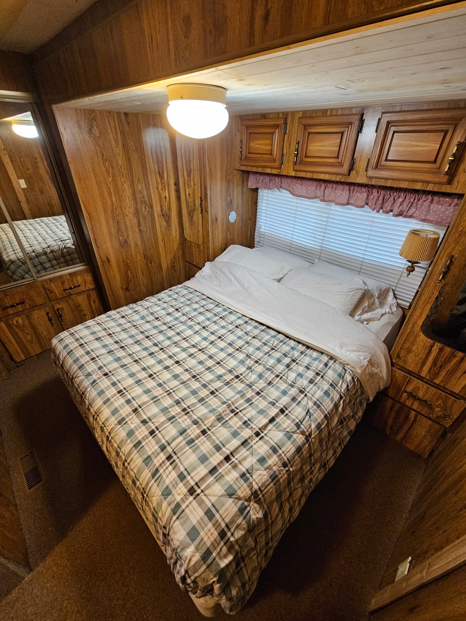 Trailer Cottage 10