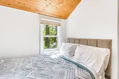 Cottage 2 - Peaceful Rice Lake Waterfront Cottage Rental at Sunny Shades Resort & Spa, Ontario