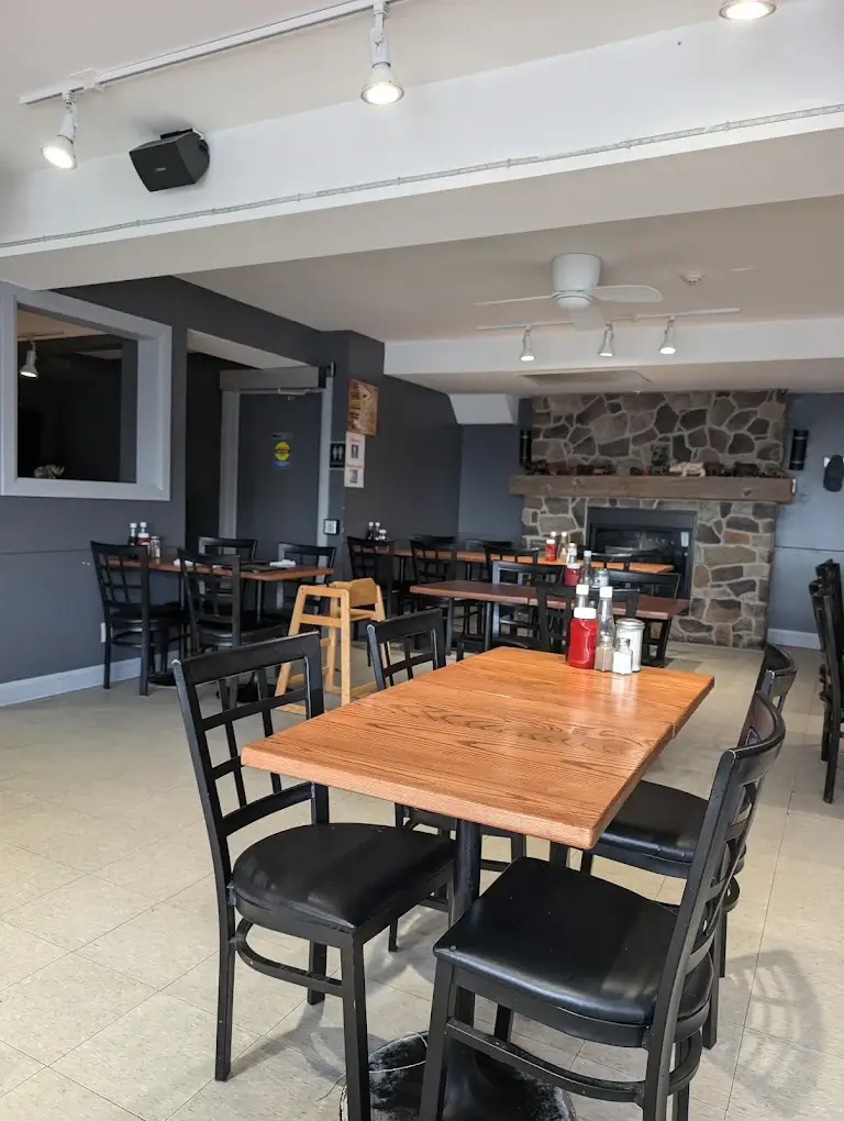 Rhino's Roadhouse